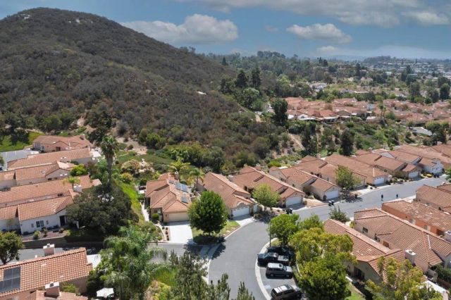 2238 Hilton Head, Escondido, CA 92026
