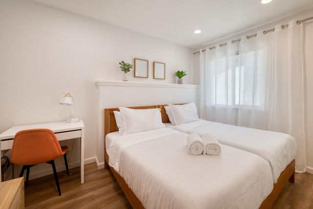 425 Farallon Avenue, Pacifica, CA 94044