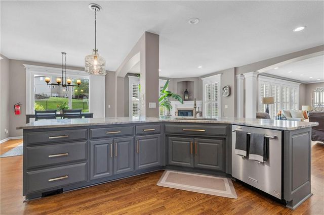 1441 NE Daltons Ridge Drive, Lee's Summit, MO 64064