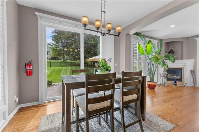 1441 NE Daltons Ridge Drive, Lee's Summit, MO 64064