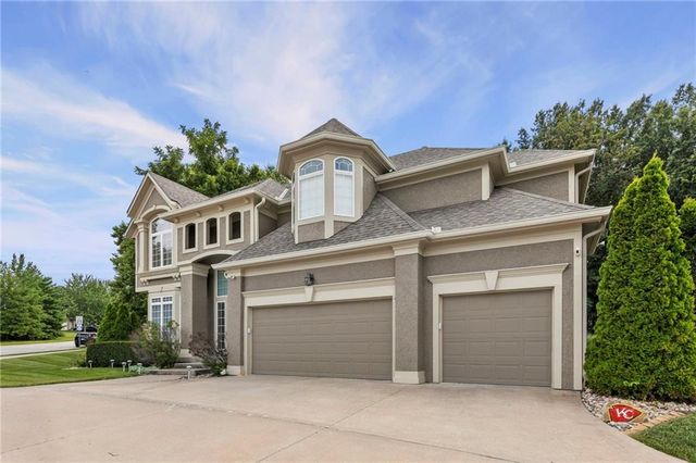 1441 NE Daltons Ridge Drive, Lee's Summit, MO 64064