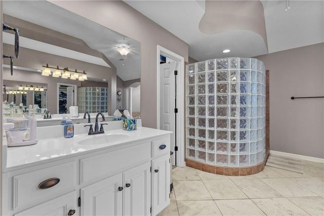 1441 NE Daltons Ridge Drive, Lee's Summit, MO 64064
