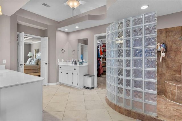 1441 NE Daltons Ridge Drive, Lee's Summit, MO 64064