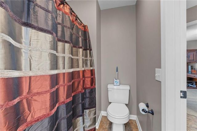 1441 NE Daltons Ridge Drive, Lee's Summit, MO 64064