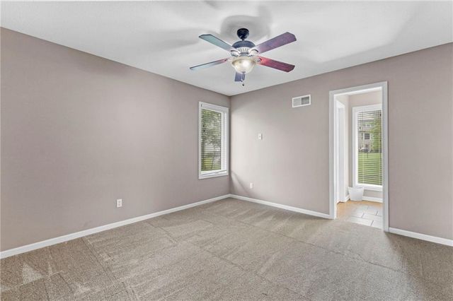 1441 NE Daltons Ridge Drive, Lee's Summit, MO 64064