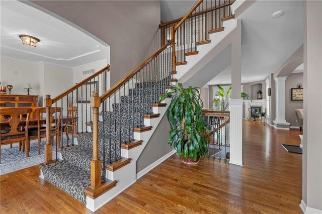 1441 NE Daltons Ridge Drive, Lee's Summit, MO 64064