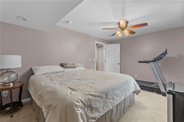 1441 NE Daltons Ridge Drive, Lee's Summit, MO 64064