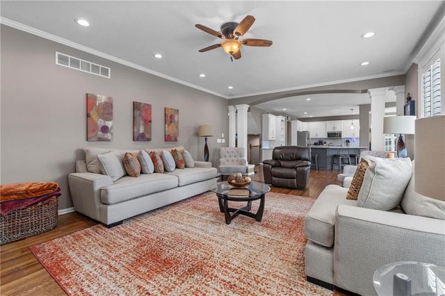 1441 NE Daltons Ridge Drive, Lee's Summit, MO 64064