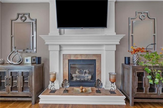 1441 NE Daltons Ridge Drive, Lee's Summit, MO 64064