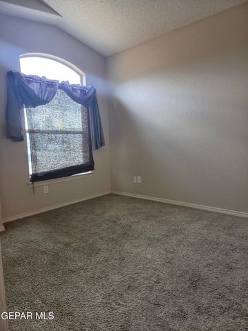 14189 N POINT Avenue, El Paso, TX 79938