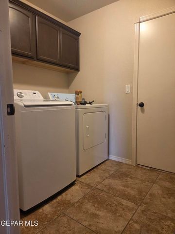 14189 N POINT Avenue, El Paso, TX 79938