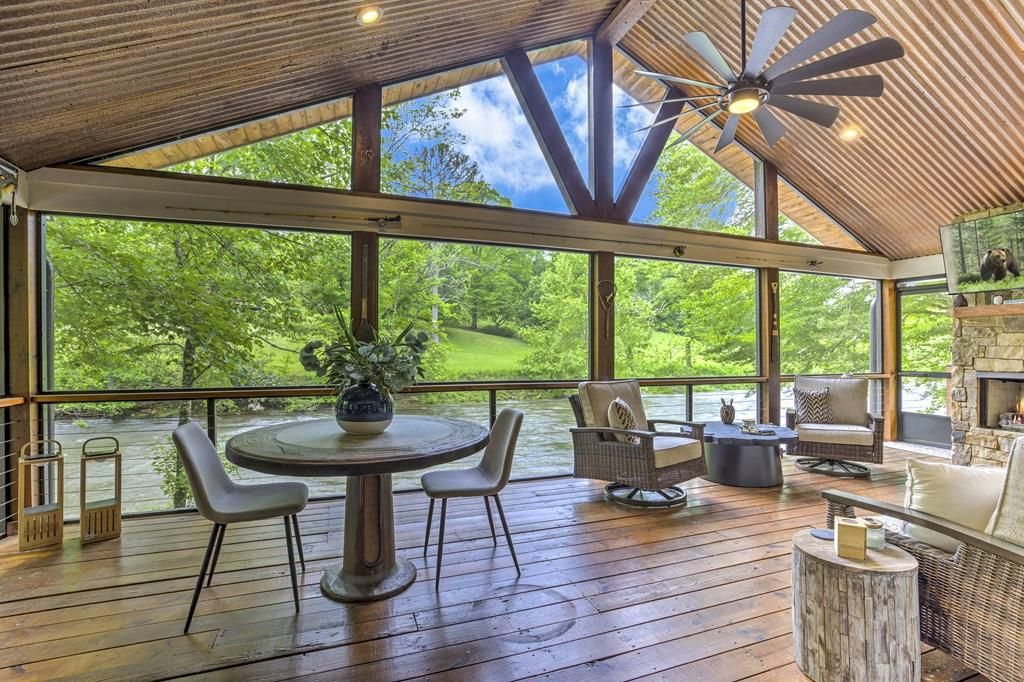 2263 Dial Road, Blue Ridge, GA 30513