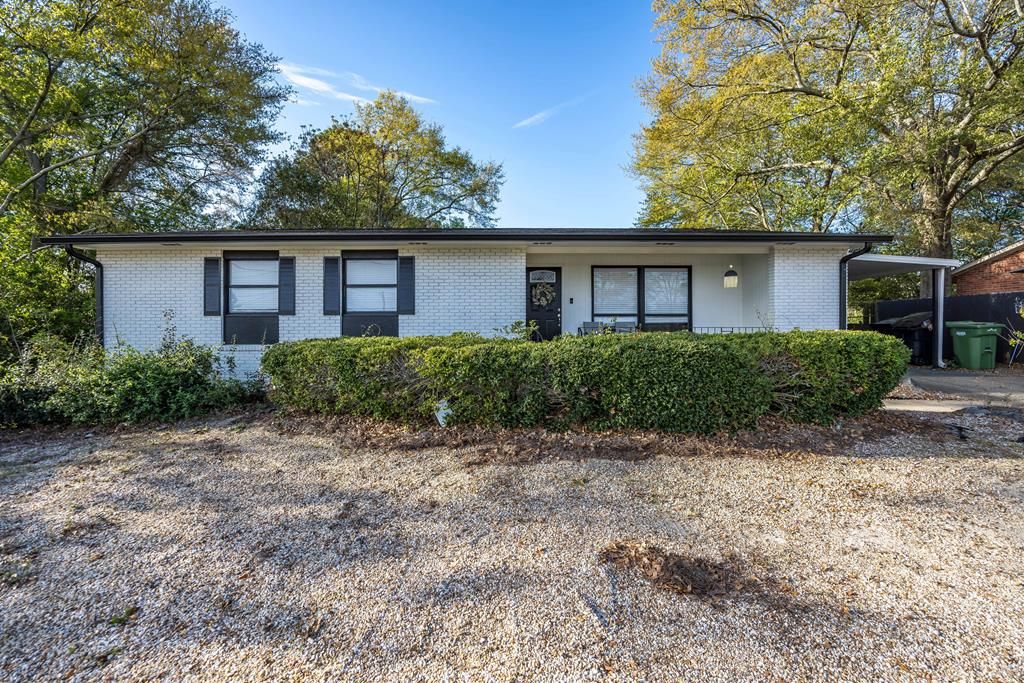 2222 Airport Thruway, Columbus, GA 31904