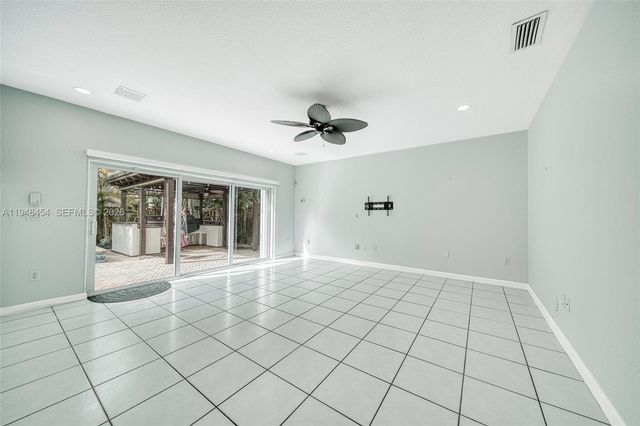 11374 NW 66th St, Doral, FL 33178