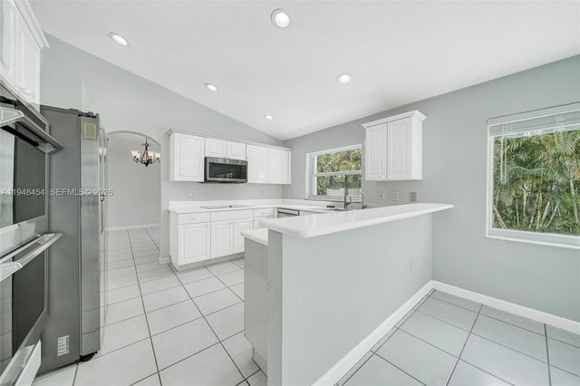 11374 NW 66th St, Doral, FL 33178