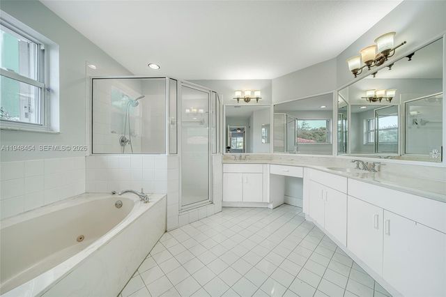 11374 NW 66th St, Doral, FL 33178