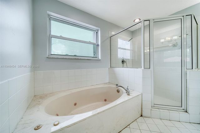 11374 NW 66th St, Doral, FL 33178