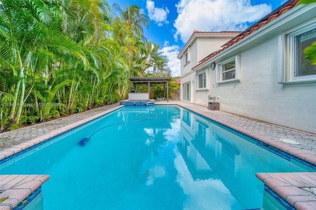 11374 NW 66th St, Doral, FL 33178