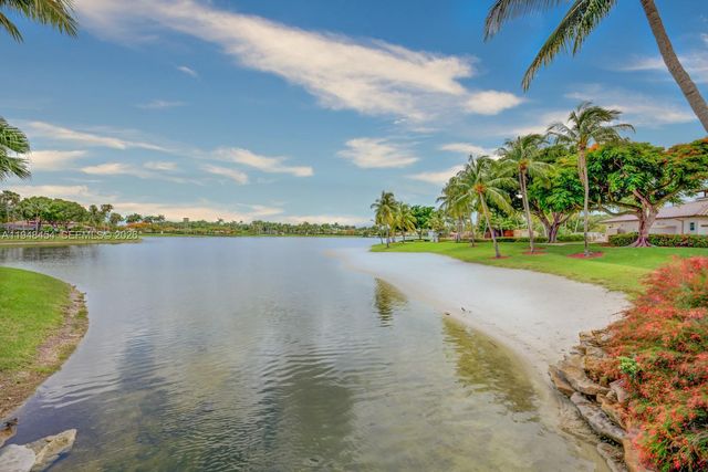 11374 NW 66th St, Doral, FL 33178