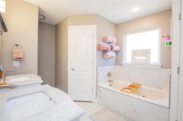 2215 Sweetwater Ranch, Springdale, AR 72764