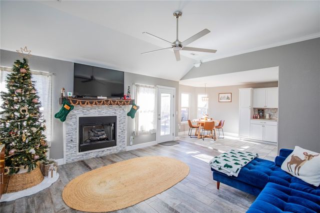 2215 Sweetwater Ranch, Springdale, AR 72764