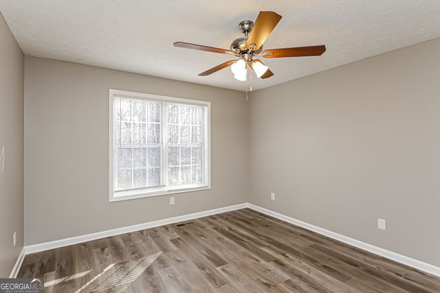 3957 Edgebrook Drive, Flowery Branch, GA 30542