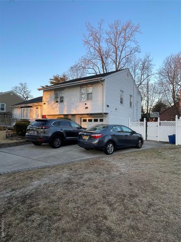 5 Talbot Drive, Westbury, NY 11590