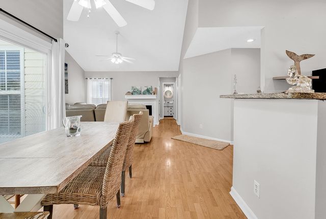 312 Lyons Cove Dr., Myrtle Beach, SC 29577