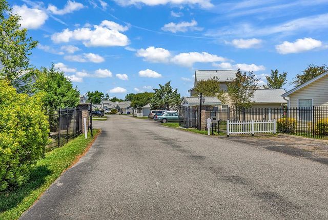 312 Lyons Cove Dr., Myrtle Beach, SC 29577