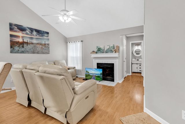 312 Lyons Cove Dr., Myrtle Beach, SC 29577
