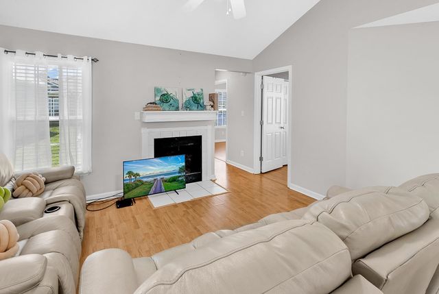 312 Lyons Cove Dr., Myrtle Beach, SC 29577