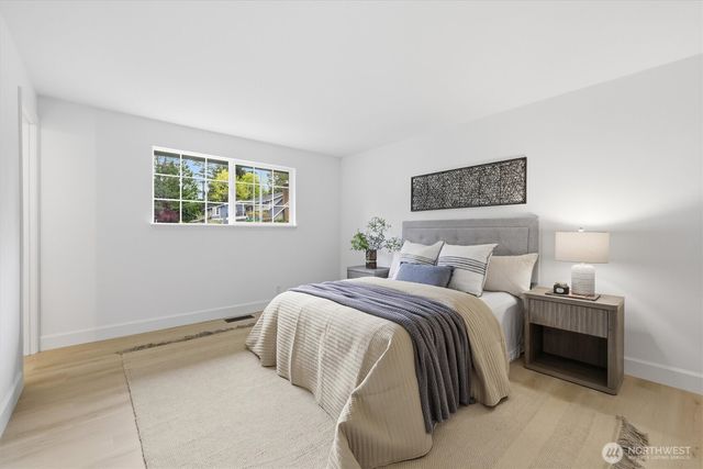16111 NE 100th Street, Redmond, WA 98052