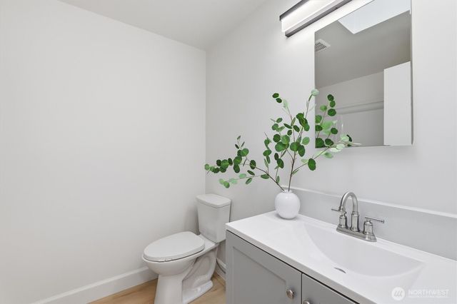 16111 NE 100th Street, Redmond, WA 98052