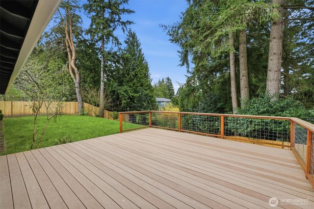 16111 NE 100th Street, Redmond, WA 98052