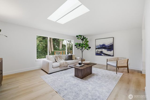 16111 NE 100th Street, Redmond, WA 98052