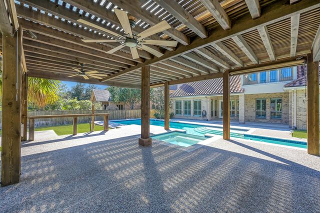 14 Spincaster Drive, Spring, TX 77389