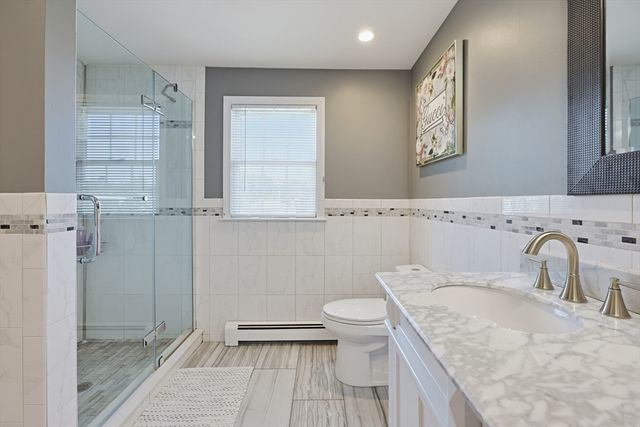 10 Bryan Dr, Taunton, MA 02780