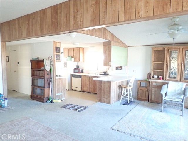 1300 W Menlo, Hemet, CA 92543