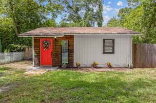 202 NW 20TH AVENUE, Gainesville, FL 32609