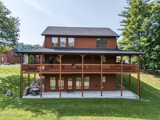 2028 Piney Overlook Lane, Sevierville, TN 37862