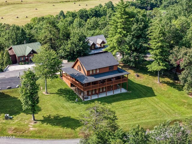 2028 Piney Overlook Lane, Sevierville, TN 37862