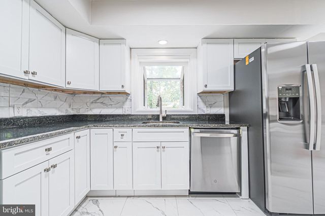 1575 S MYRTLE ST, Vineland, NJ 08360
