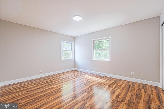 1575 S MYRTLE ST, Vineland, NJ 08360