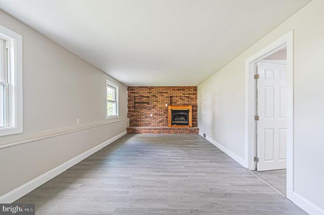 1575 S MYRTLE ST, Vineland, NJ 08360