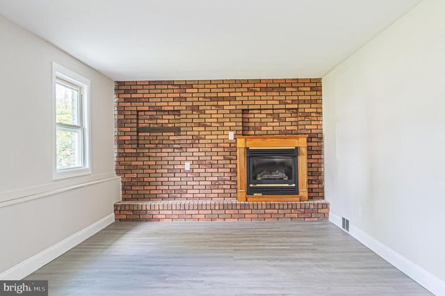 1575 S MYRTLE ST, Vineland, NJ 08360