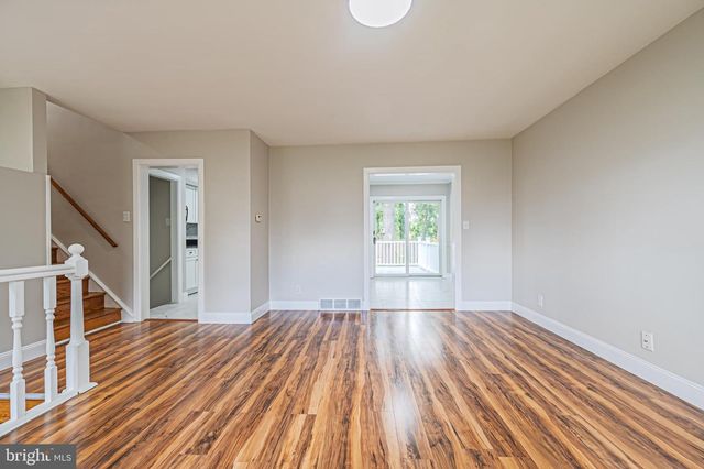 1575 S MYRTLE ST, Vineland, NJ 08360