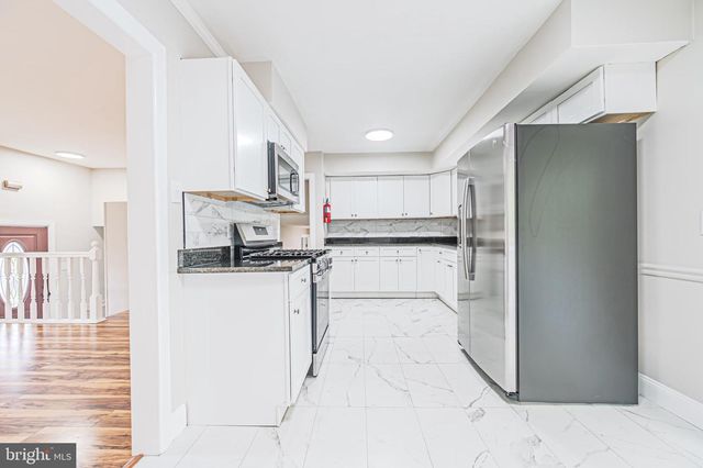 1575 S MYRTLE ST, Vineland, NJ 08360
