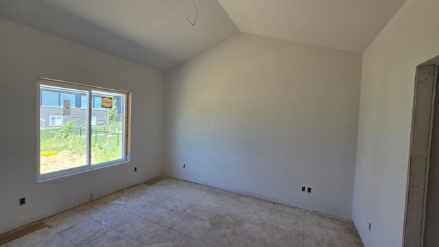 15211 Springbrook Trail, Urbandale, IA 50323