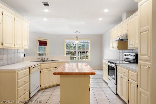 3708 Sandy, Fort Smith, AR 72903