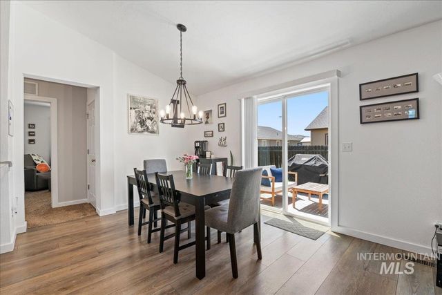 645 SW Nugget St, Mountain Home, ID 83647